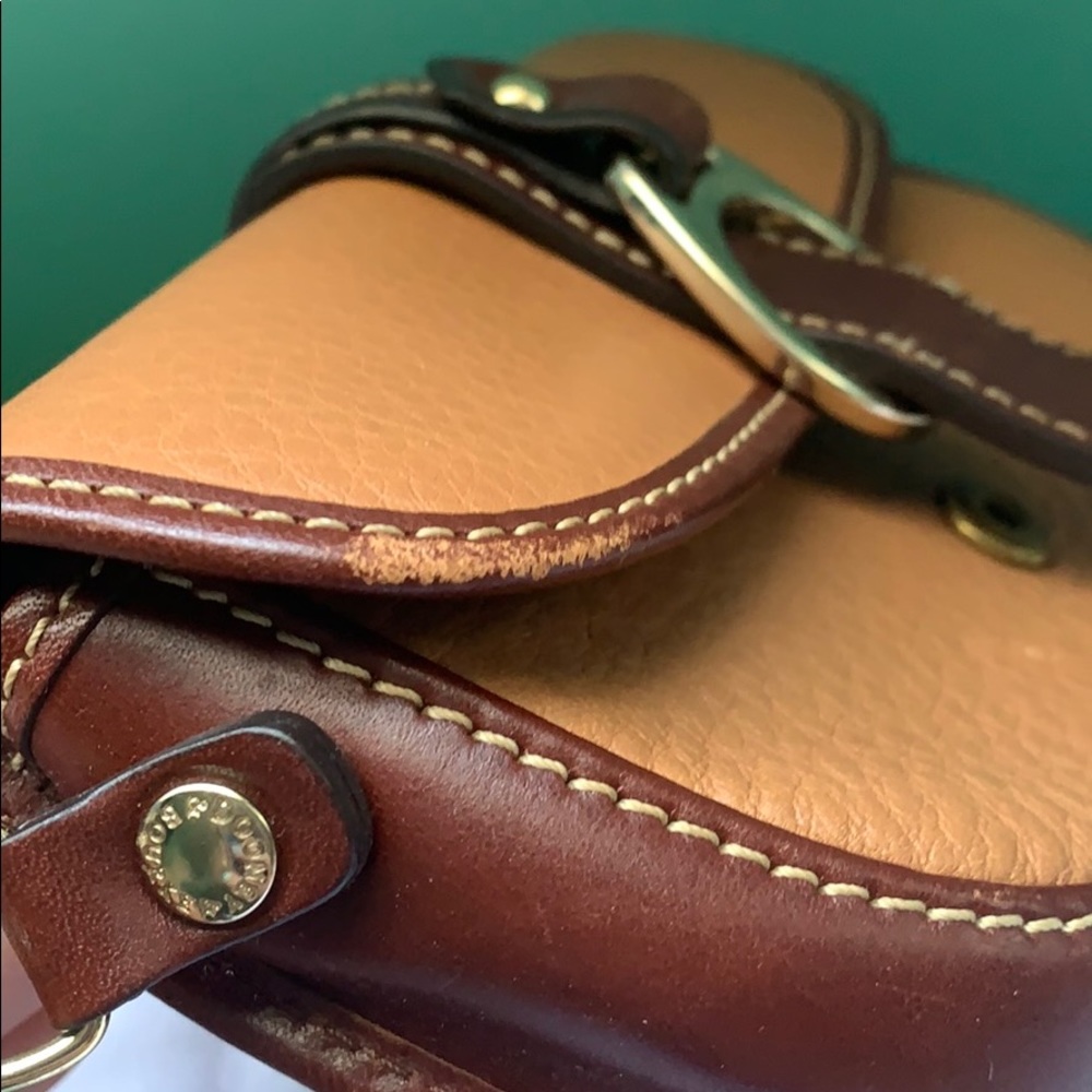 Dooney & Bourke wristlet - Picture 6 of 6